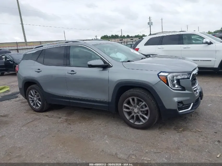 GMC TERRAIN SLT 2024
