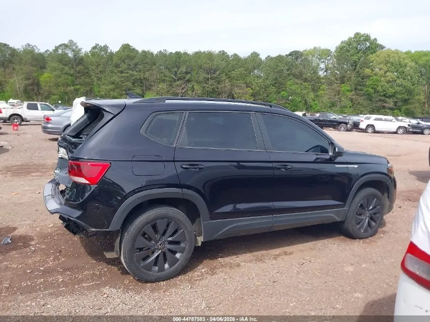 VOLKSWAGEN TAOS 2024