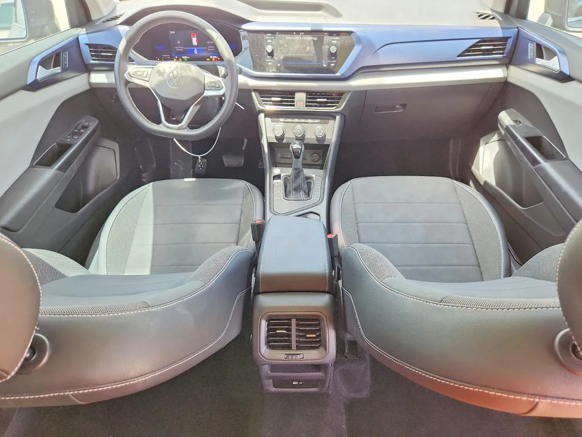 VOLKSWAGEN TAOS SE 2022