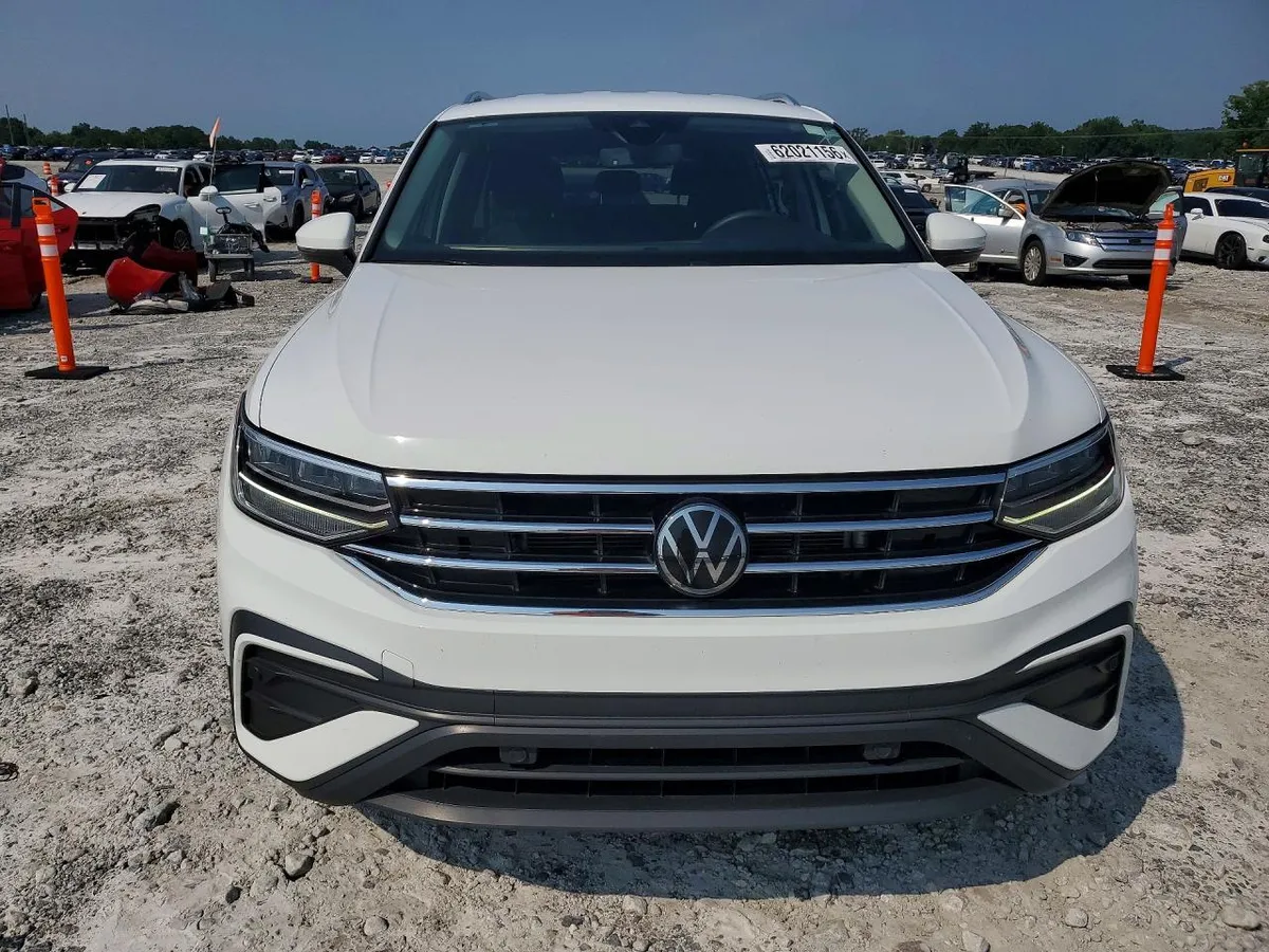 VOLKSWAGEN TIGUAN SE 2022