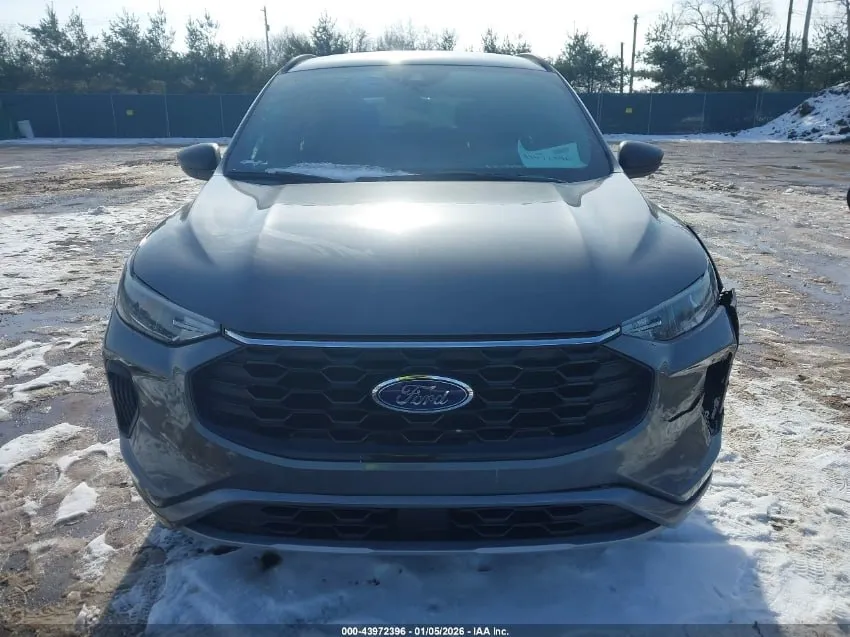 FORD ESCAPE ST-LINE 2024