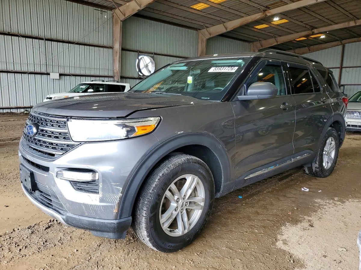FORD EXPLORER XLT 2023