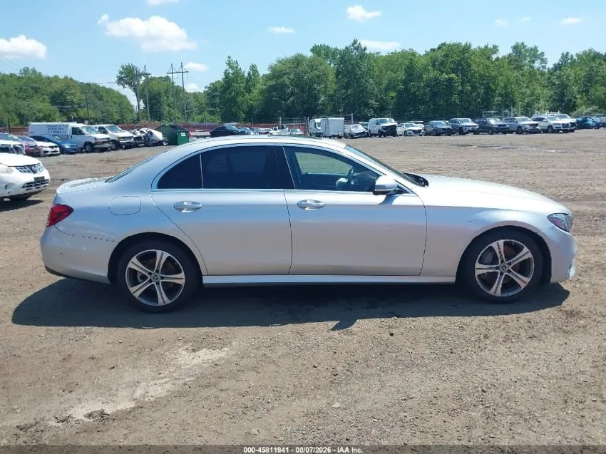 MERCEDES-BENZ E-CLASS E 300 4MATIC 2017