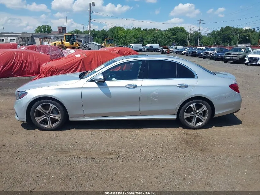 MERCEDES-BENZ E-CLASS E 300 4MATIC 2017