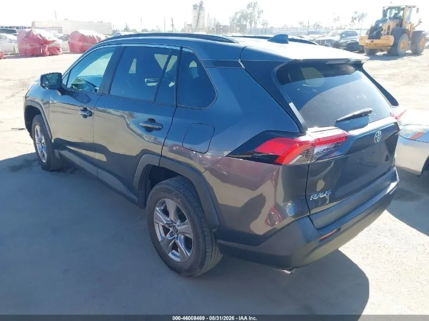 TOYOTA RAV4 XLE 2022