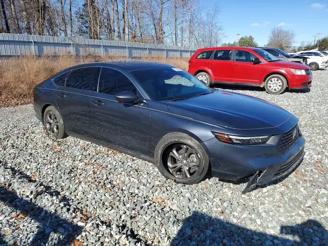 HONDA ACCORD EX 2024