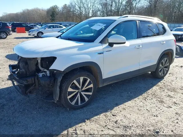 VOLKSWAGEN TAOS 2022