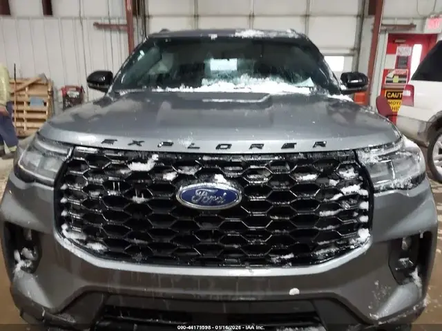 FORD EXPLORER ST-LINE 2025