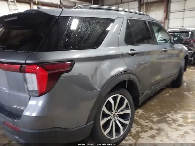 FORD EXPLORER ST-LINE 2025