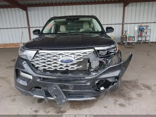 FORD EXPLORER PLATINUM 2022