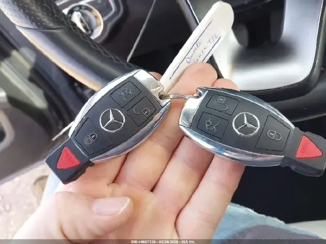 MERCEDES-BENZ C-CLASS C 300 4MATIC 2016