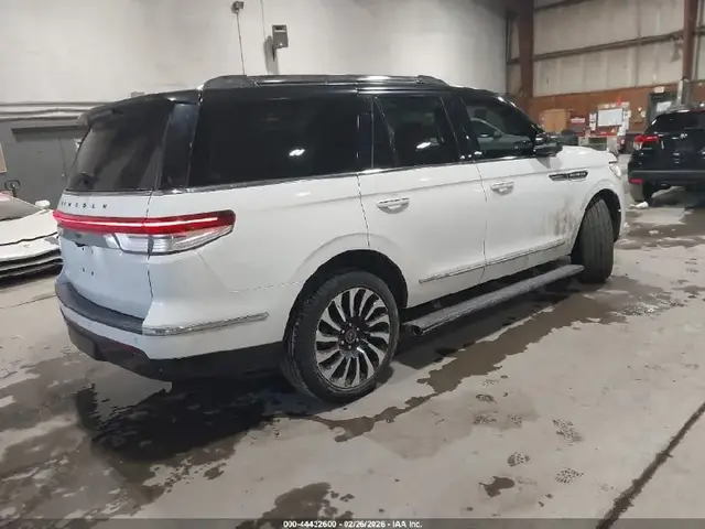 LINCOLN NAVIGATOR BLACK LABEL 2022