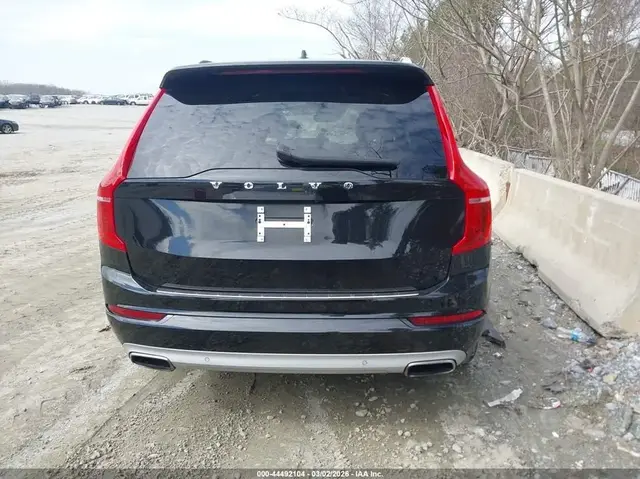 VOLVO XC90 T5 MOMENTUM 7 2021