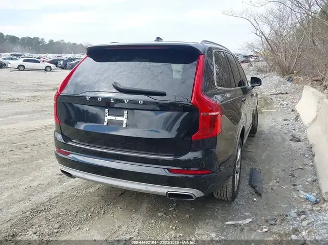 VOLVO XC90 T5 MOMENTUM 7 2021