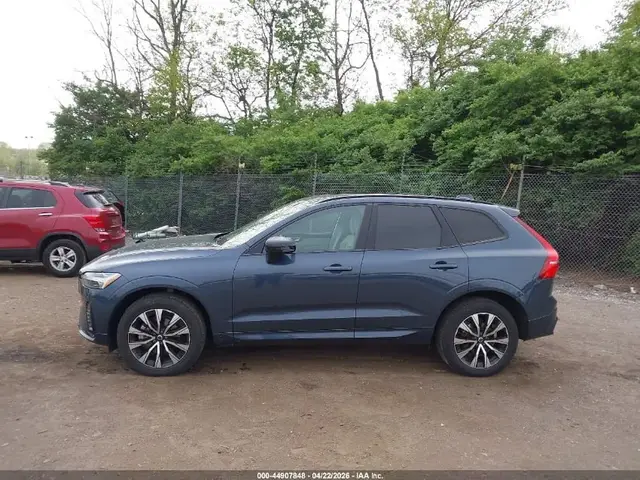 VOLVO XC60 B5 CORE DARK 2024