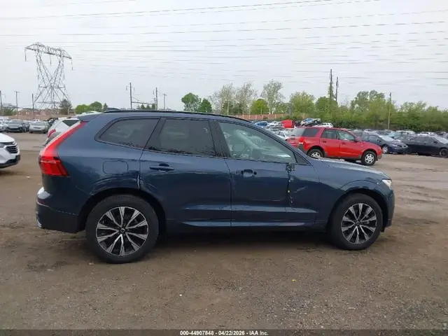 VOLVO XC60 B5 CORE DARK 2024