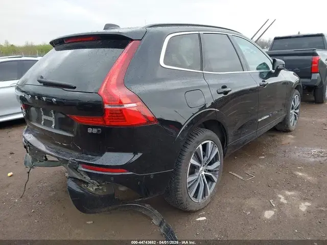 VOLVO XC60 B5 MOMENTUM 2022