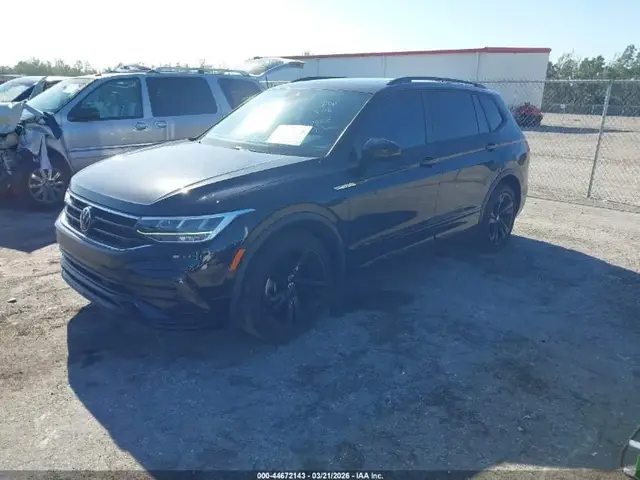 VOLKSWAGEN TIGUAN SE 2023