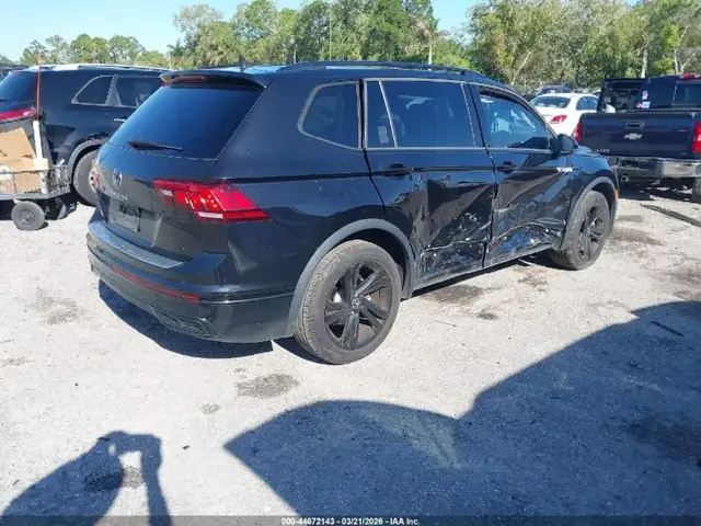 VOLKSWAGEN TIGUAN SE 2023