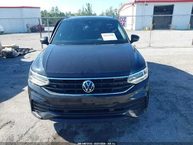 VOLKSWAGEN TIGUAN SE 2023