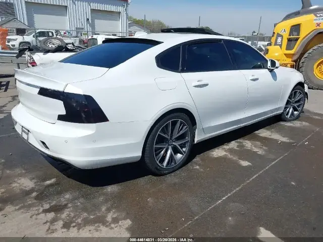 VOLVO S90 T6 MOMENTUM 2018