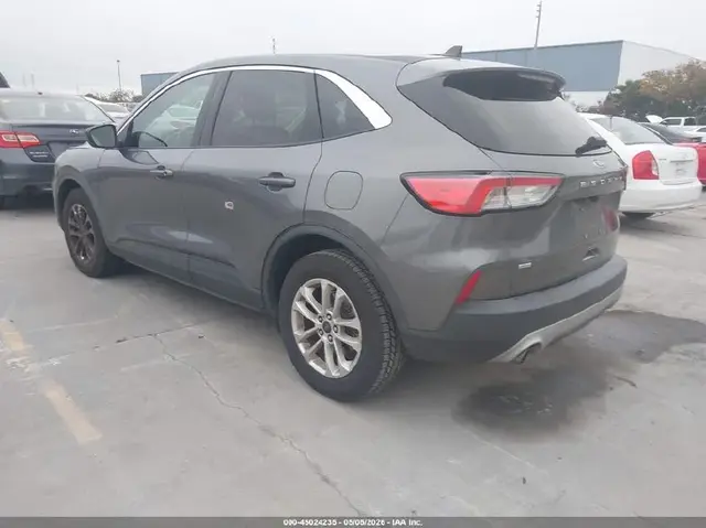 FORD ESCAPE SE 2022
