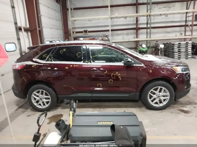 FORD EDGE SEL 2022