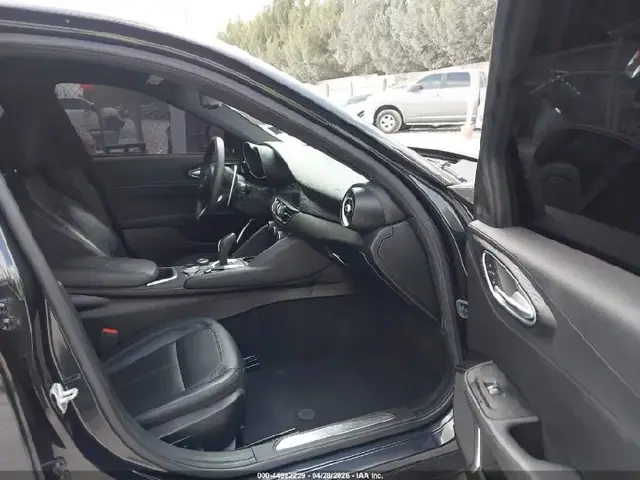 ALFA ROMEO GIULIA SPRINT RWD 2023