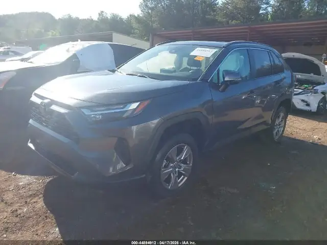 TOYOTA RAV4 XLE 2023