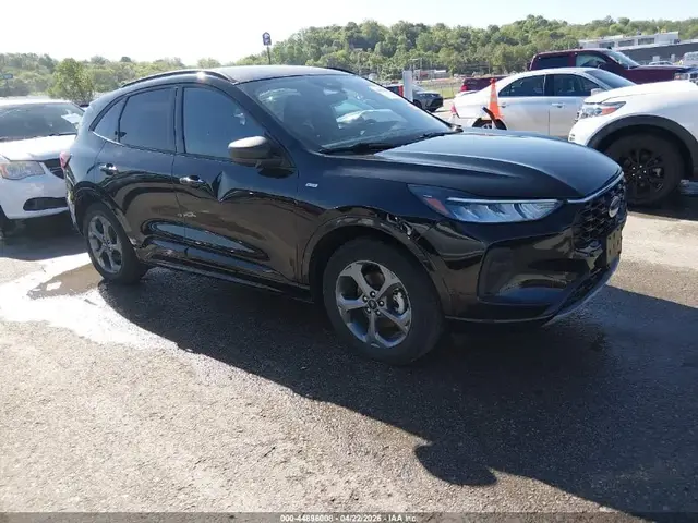 FORD ESCAPE ST-LINE 2023