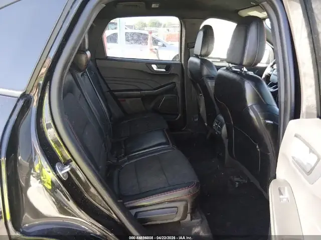 FORD ESCAPE ST-LINE 2023