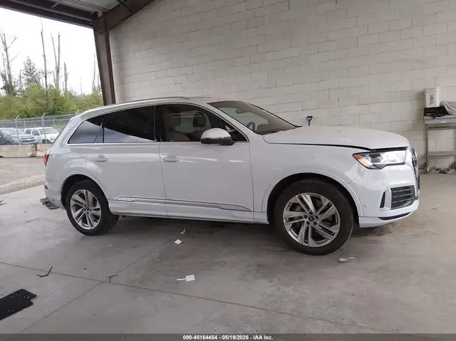 AUDI Q7 PREMIUM 2023