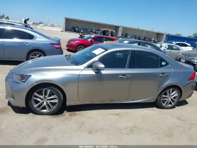 LEXUS IS 300 2020