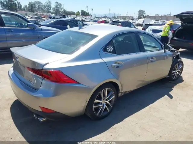 LEXUS IS 300 2020