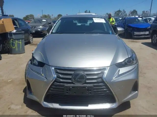 LEXUS IS 300 2020