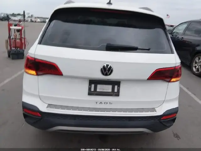 VOLKSWAGEN TAOS 2023