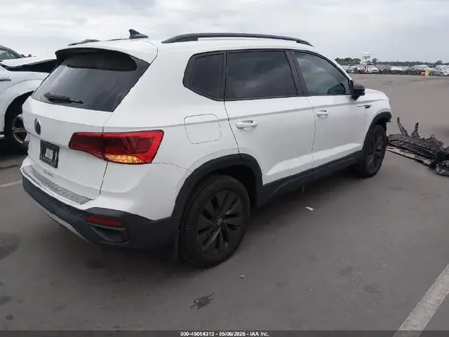VOLKSWAGEN TAOS 2023
