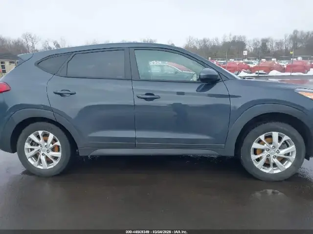 HYUNDAI TUCSON SE 2021