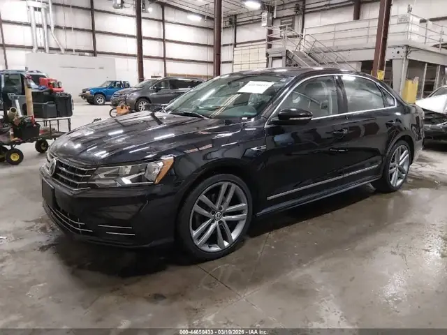 VOLKSWAGEN PASSAT 2017