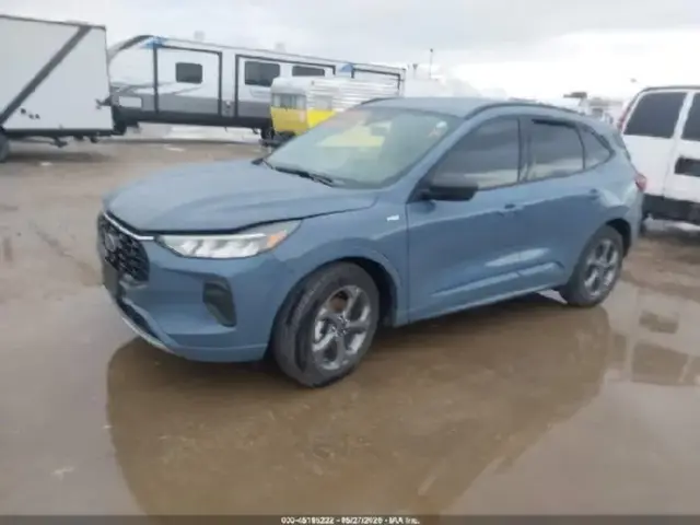 FORD ESCAPE ST-LINE 2023