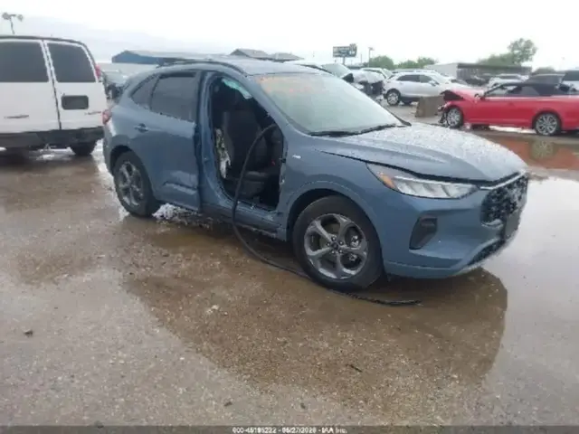 FORD ESCAPE ST-LINE 2023