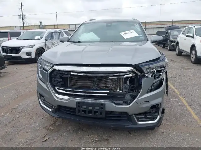 GMC TERRAIN SLT 2024