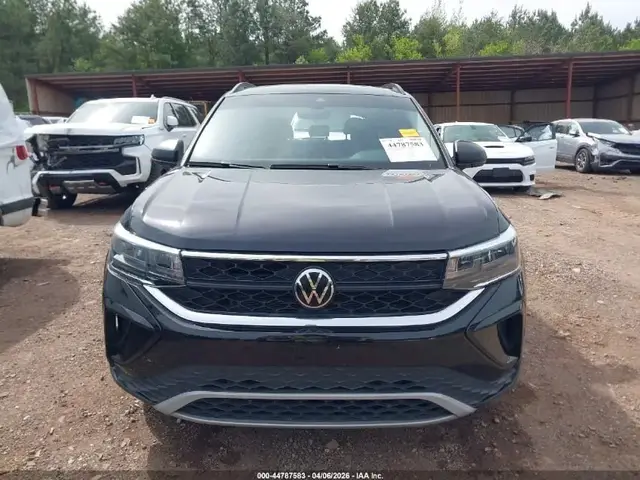 VOLKSWAGEN TAOS 2024