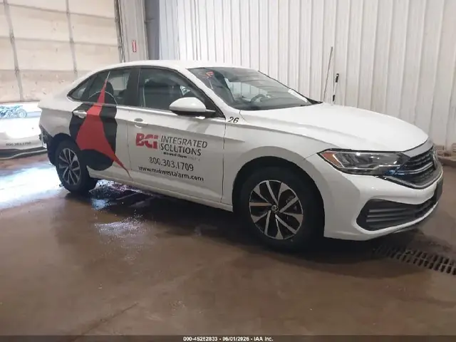 VOLKSWAGEN JETTA 2024