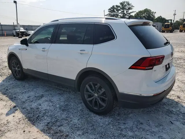 VOLKSWAGEN TIGUAN SE 2022