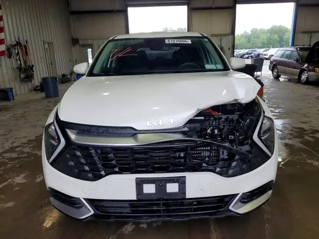 KIA SPORTAGE LX 2023