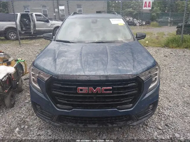 GMC TERRAIN SLT 2024