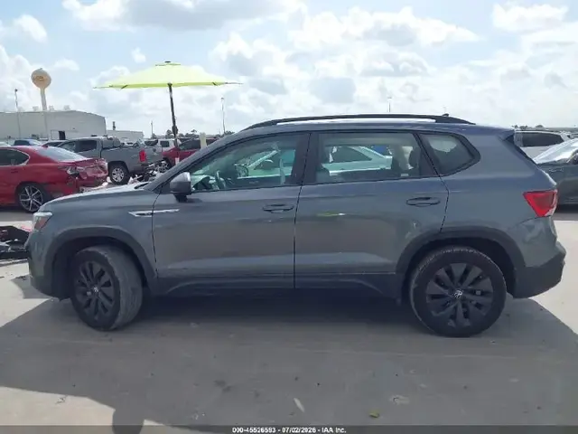 VOLKSWAGEN TAOS 2023