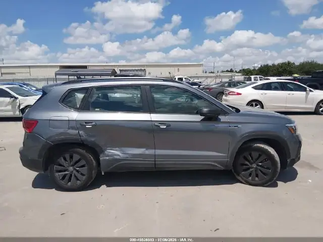 VOLKSWAGEN TAOS 2023