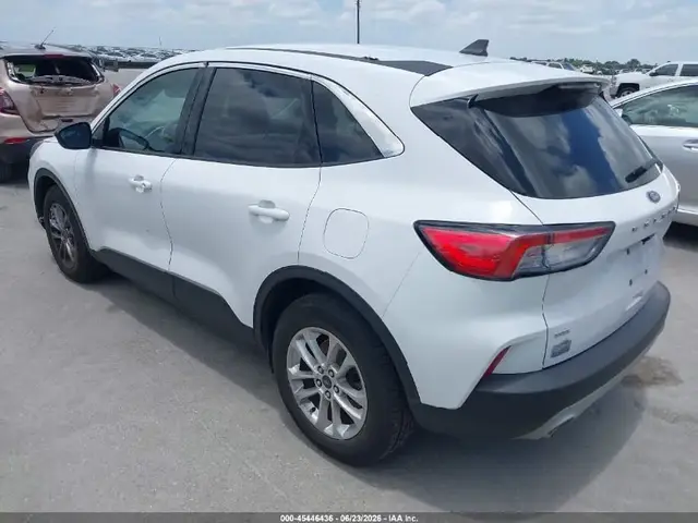 FORD ESCAPE SE 2022